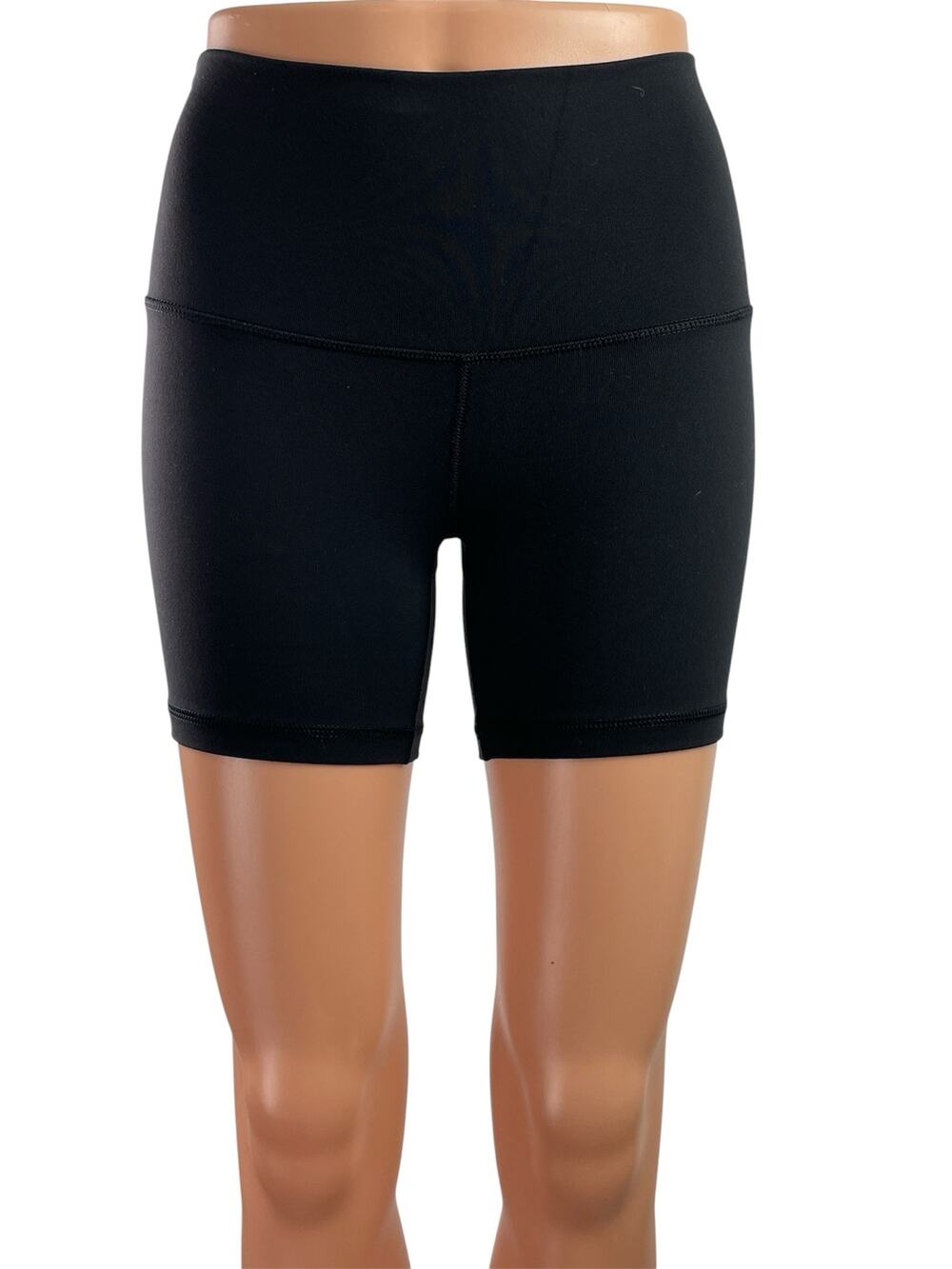 Aritzia TnAction Womens Black Low Rise Workout Running Athletic Biker Shorts XS
